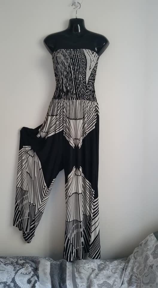 black jumpsuit size 22